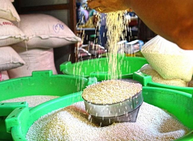 Le riz est l'aliment de base en Birmanie