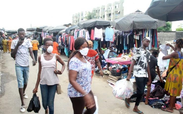 Coronavirus-masques-marche-port-bouet-0020