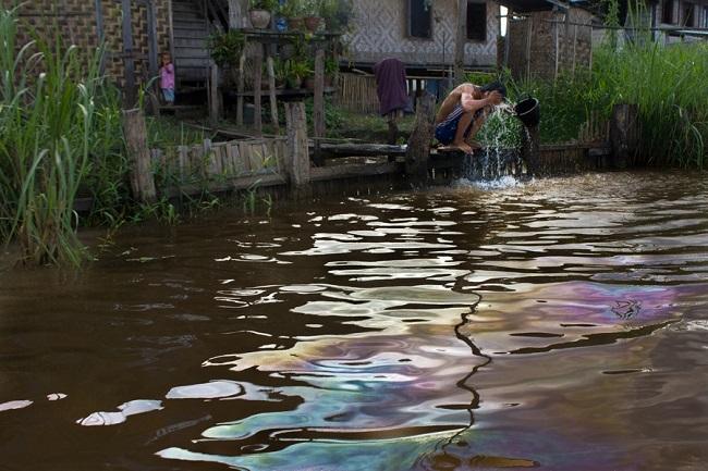 irisation essence lac Inlé