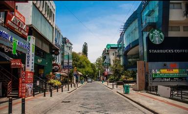 confinement francais Inde