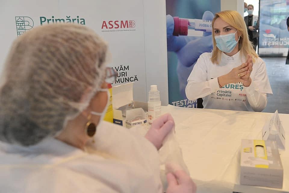 gabriela firea campagne dépistage covid-19 roumanie bucarest