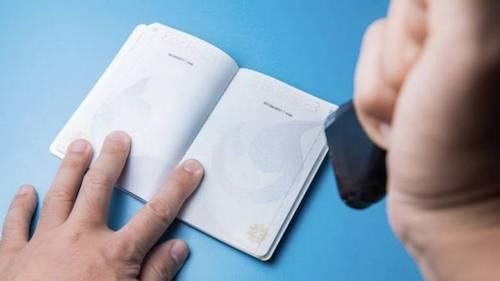 Les titulaires de visas expirés doivent partir à partir du 10 août