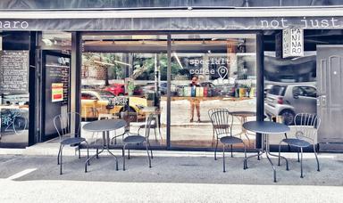 Bucarest café bar terrasse restaurant