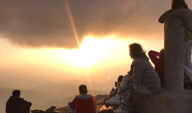 Sierra Nevada Record touristes