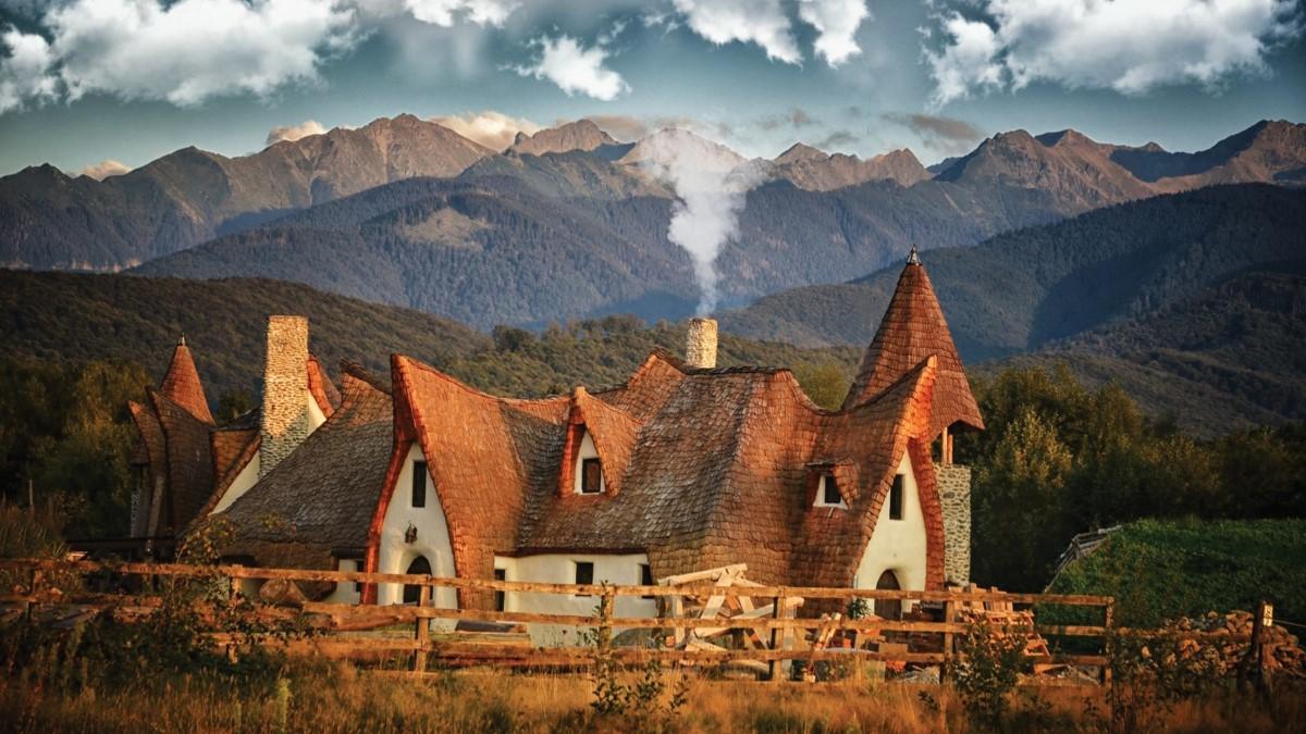 Le château de la "Vallée des Fées" Roumanie Fagaras