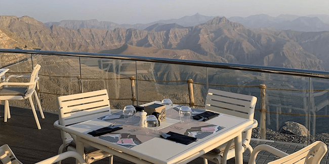 Restaurant hauteur EAU