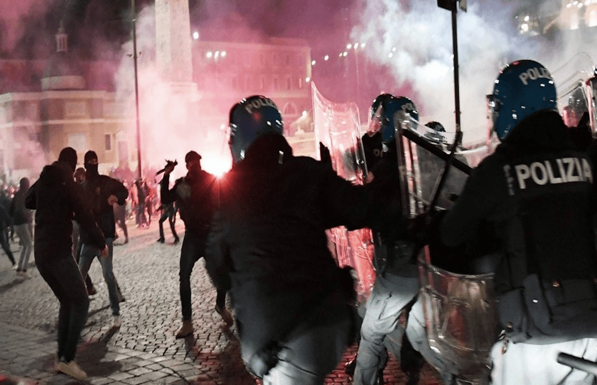 Rome altercation Piazza Popolo