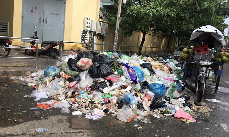 Ordures Phnom Penh 2020