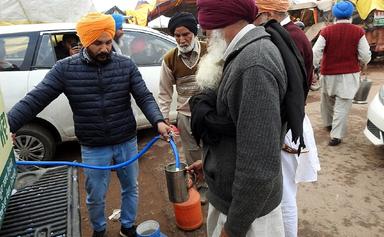 agriculteurs tracteurs republic day