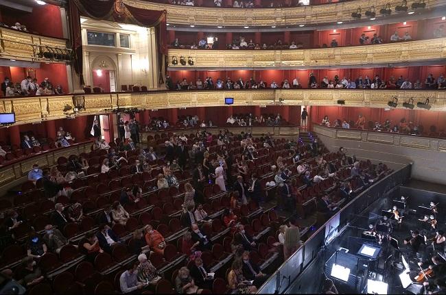 Public au Teatro Real, l'opéra de Madrid