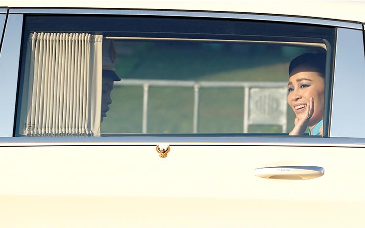 Affaire de l'obstruction au cortege de la Reine Suthida de Thailande