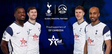 Serge Aurier, Ben Davies, Joe Rodon et Lucas Moura portent les maillots qui seront portés lors du match de dimanche