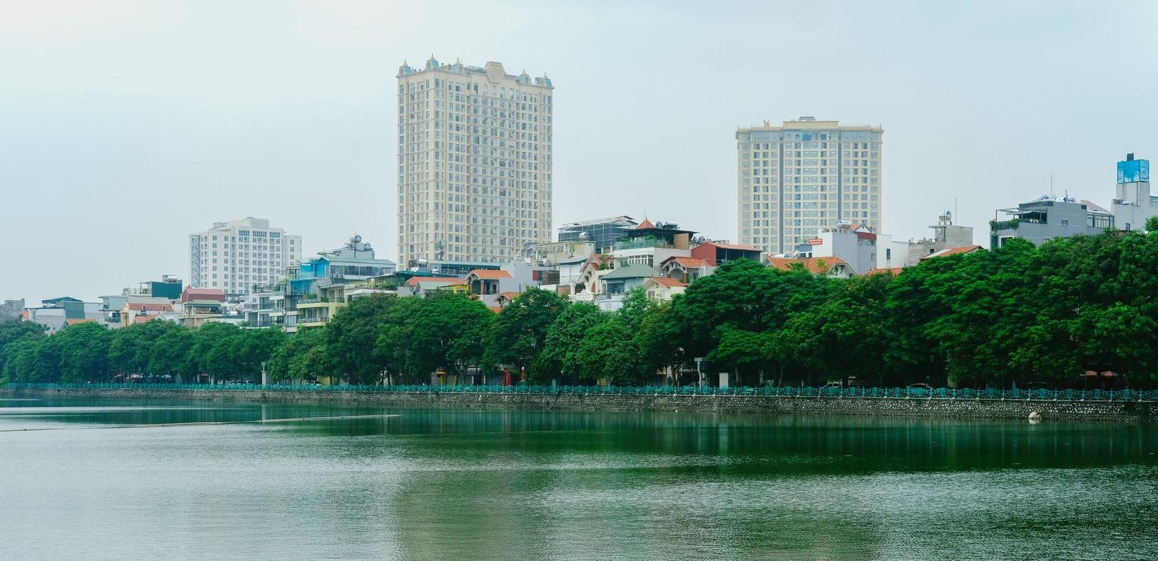 le lac de l'Ouest de Hanoi où se produisent des agressions sexuelles