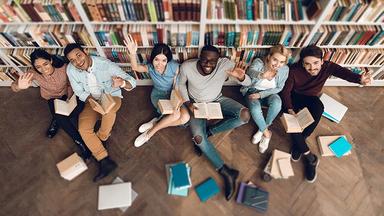 Des étudiants en Grèce avec un nouveau visa