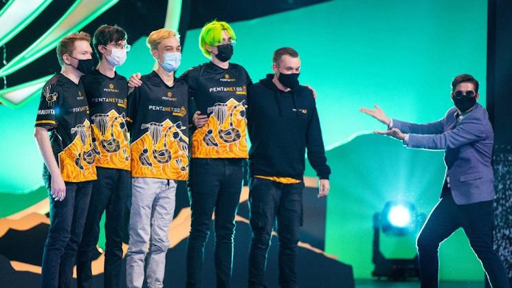 Photo équipe E-sport Pentanet.GG