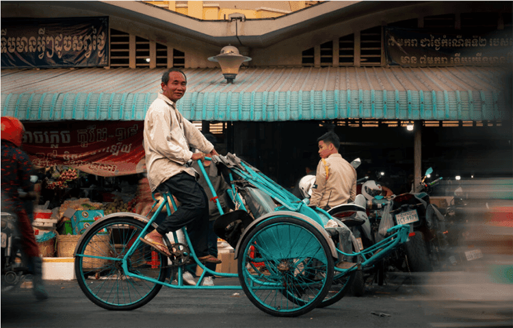 Cyclo pousse à Phnom Penh conrad-richardson