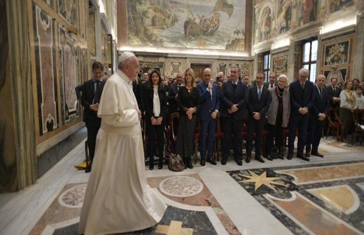 Le pape rend hommage au juge assassiné