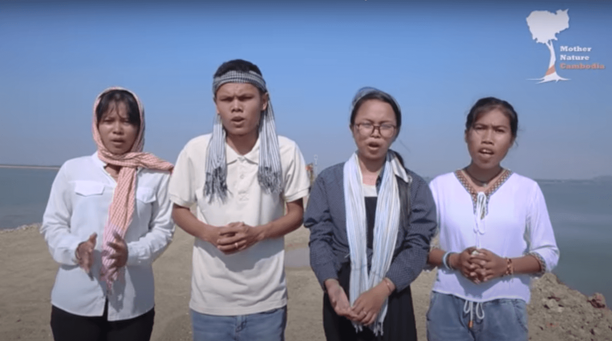 ecologistes militant contre l'assèchement des zones humides Ta Mok à Phnom Penh