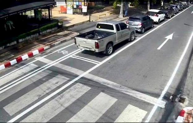 piste-cyclable-chiangmai-rue-ratchadamoen