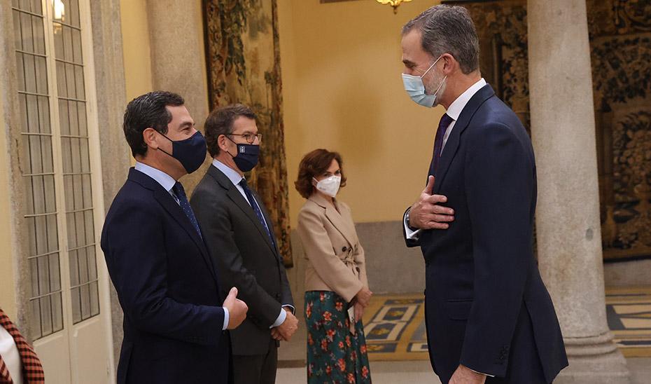 Rencontre entre Felipe VI et Juanma Moreno