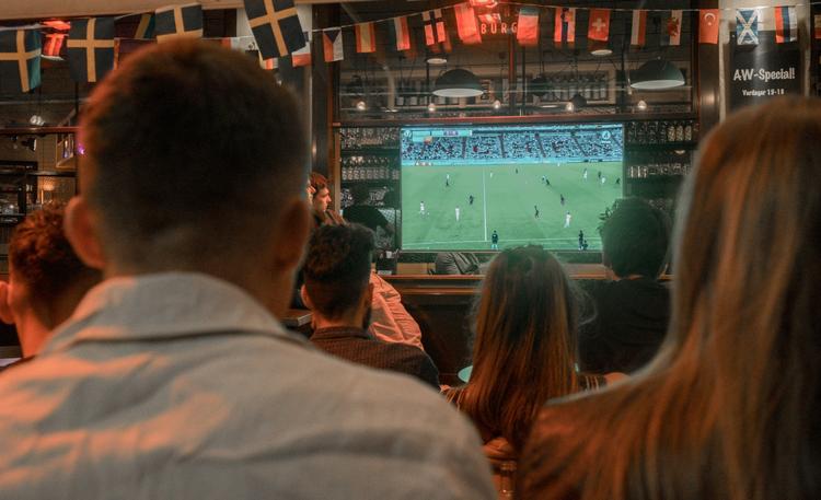 Les Français supportent la France pendant l'Euro 2020 face à l'Allemagne