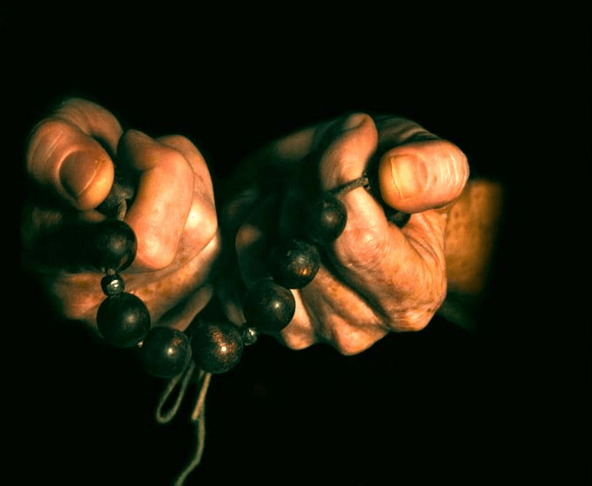 Komboloi bijoux ou art religieux