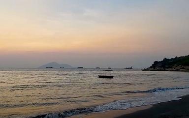 la plage de Lung Kwu Tan à Hong Kong