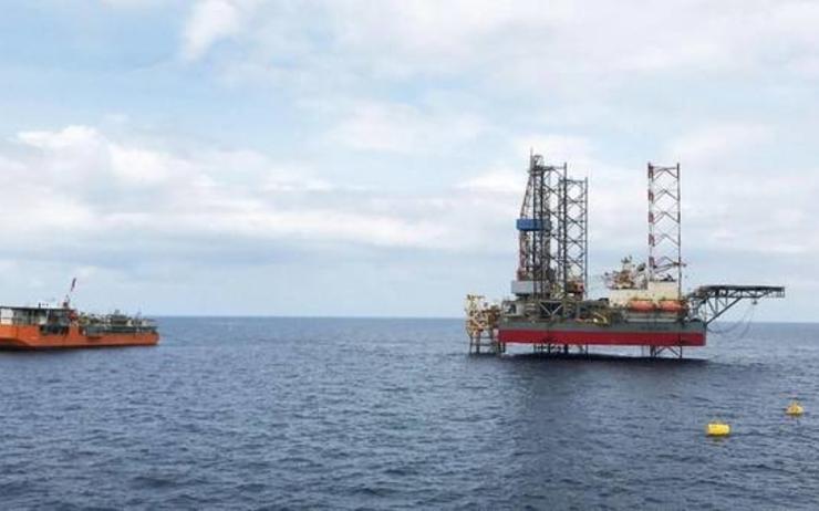 Plateforme pétrolière au large du Cambodge