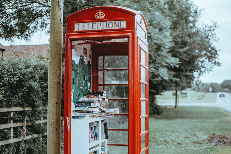 Une cabine téléphonique rouge à Londres