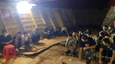 Des chinois sont pris par la police d'immigration cambodgienne