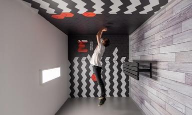 homme qui saute aux Musée des illusions de milan