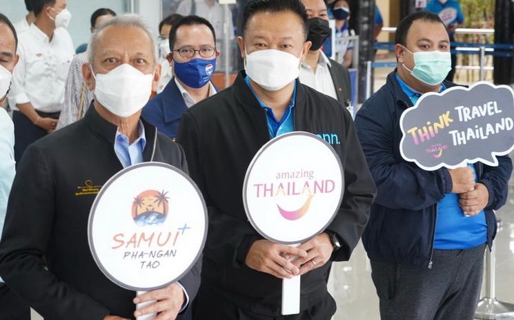 Le Ministre thailandais du tourisme et le gouverneur de la TAT inaugurent Samui-Plus