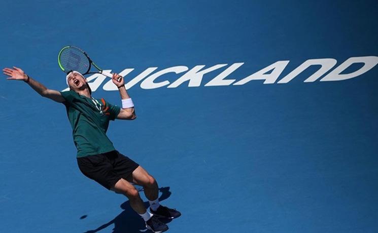 Ugo Humbert devant le nom Auckland