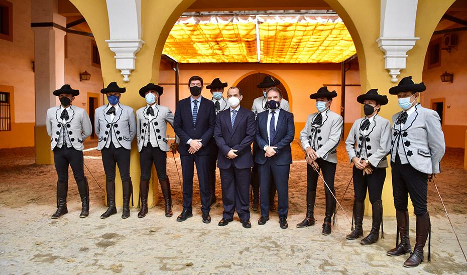 Accord entre la Fundación Real Escuela de Arte Ecuestre et la Abu Dabi Royal Equestrian Arts (ADREA)