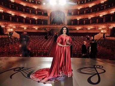 Le nouvel album de Vangelis présente la soprano RO Angela Gheorghiu