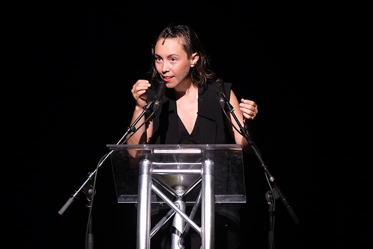 Olivia Manissa Panatte en représentation du spectacle ELLES de Richard DIgoue en Nouvelle-Calédonie