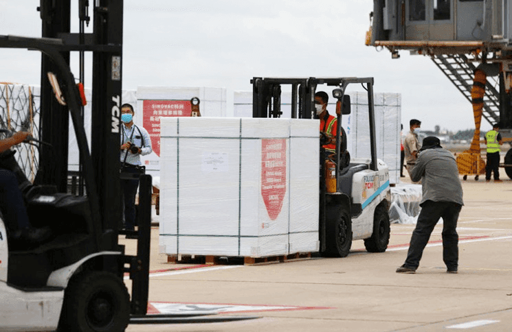 2,5 millions de doses Sinovac arrivent à Phnom Penh