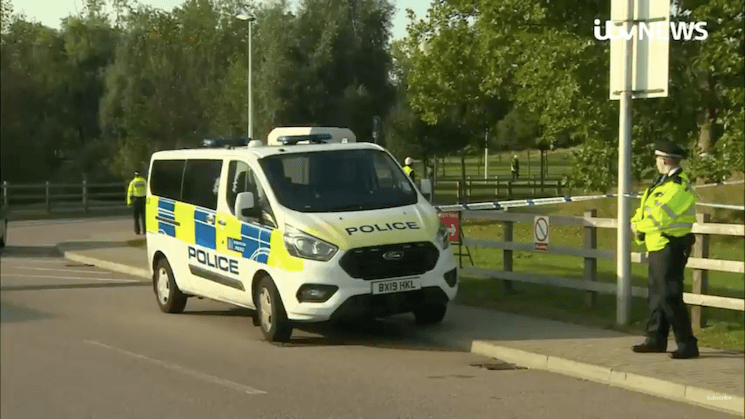 La police devant le lieu du meurtre de Sabina Nessa