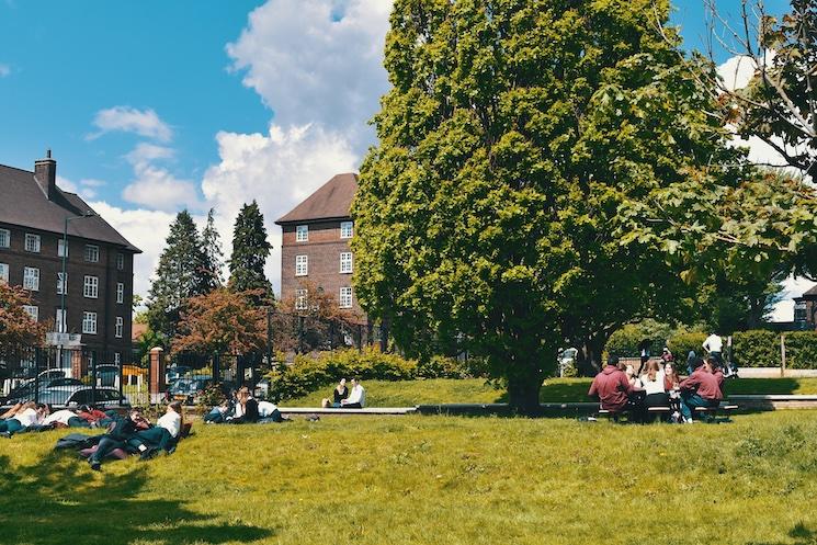 Les jardins du Lycee international de londres winston Churchill