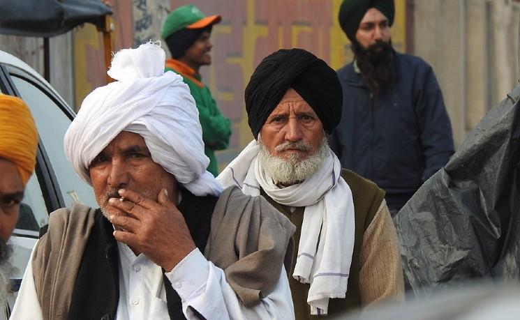 Les agriculteurs qui campent autour de Delhi