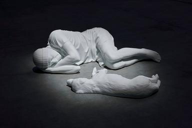 sculptures en marbre de maurizio Cattelan