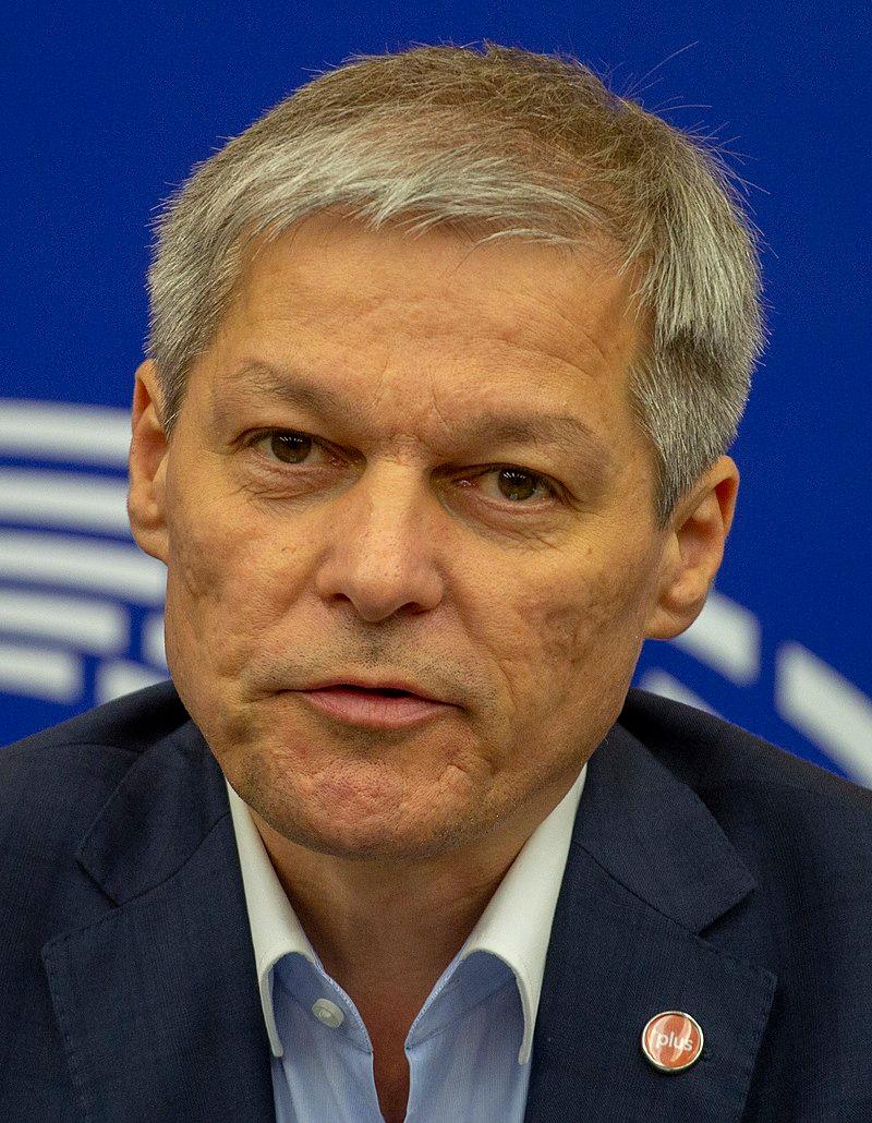 Le président Iohannis nomme le leader réformiste Ciolos pour former un gouvernement