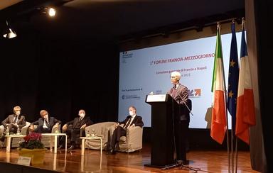 inauguration sur scène d'un Forum économique france italie