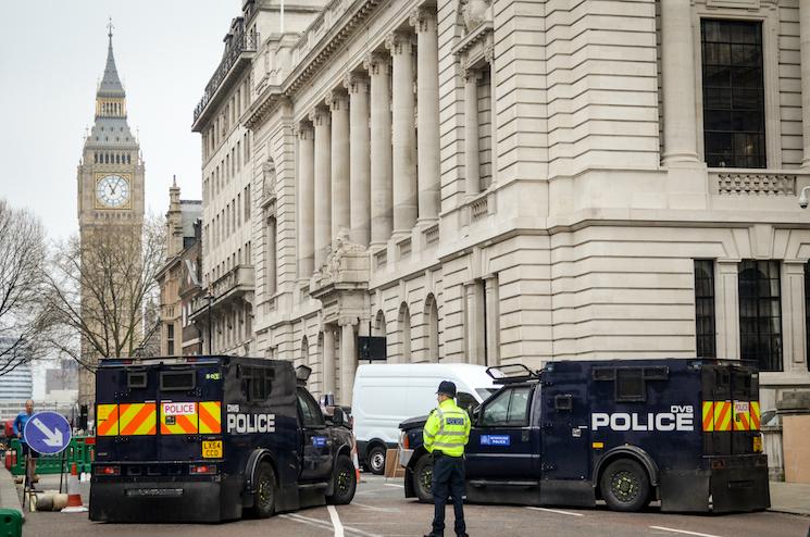 La Met Police devant Big Ben