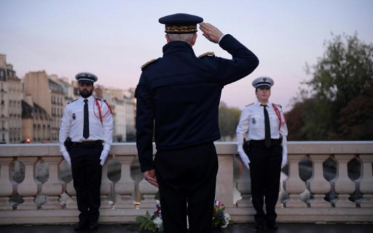 commemoration polemique massacres algeriens paris