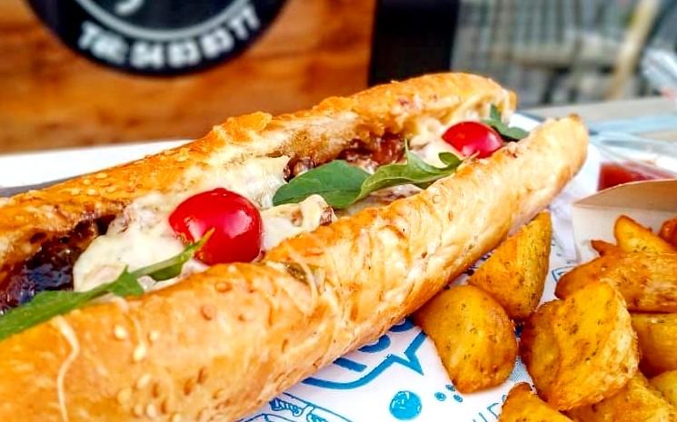 BURGET STOP PHILLY CHEESE