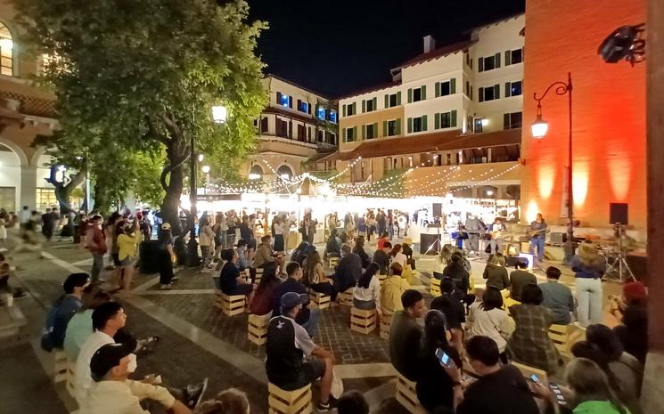 Chiang-Mai-Secret-marche-One-Nimman