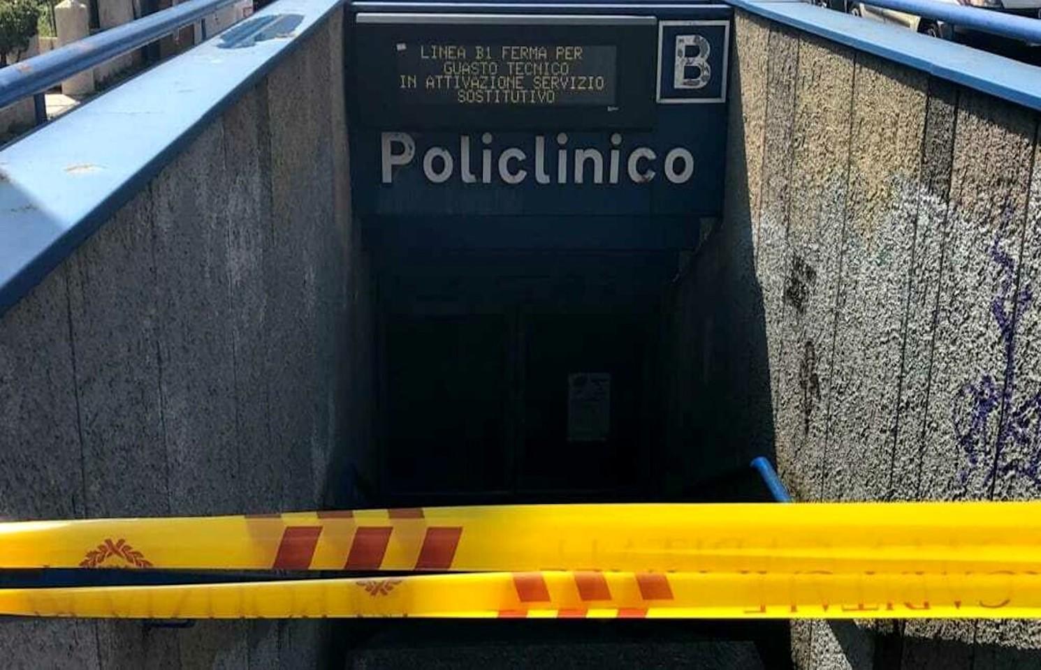 Entrée de la station Policlinico à Rome