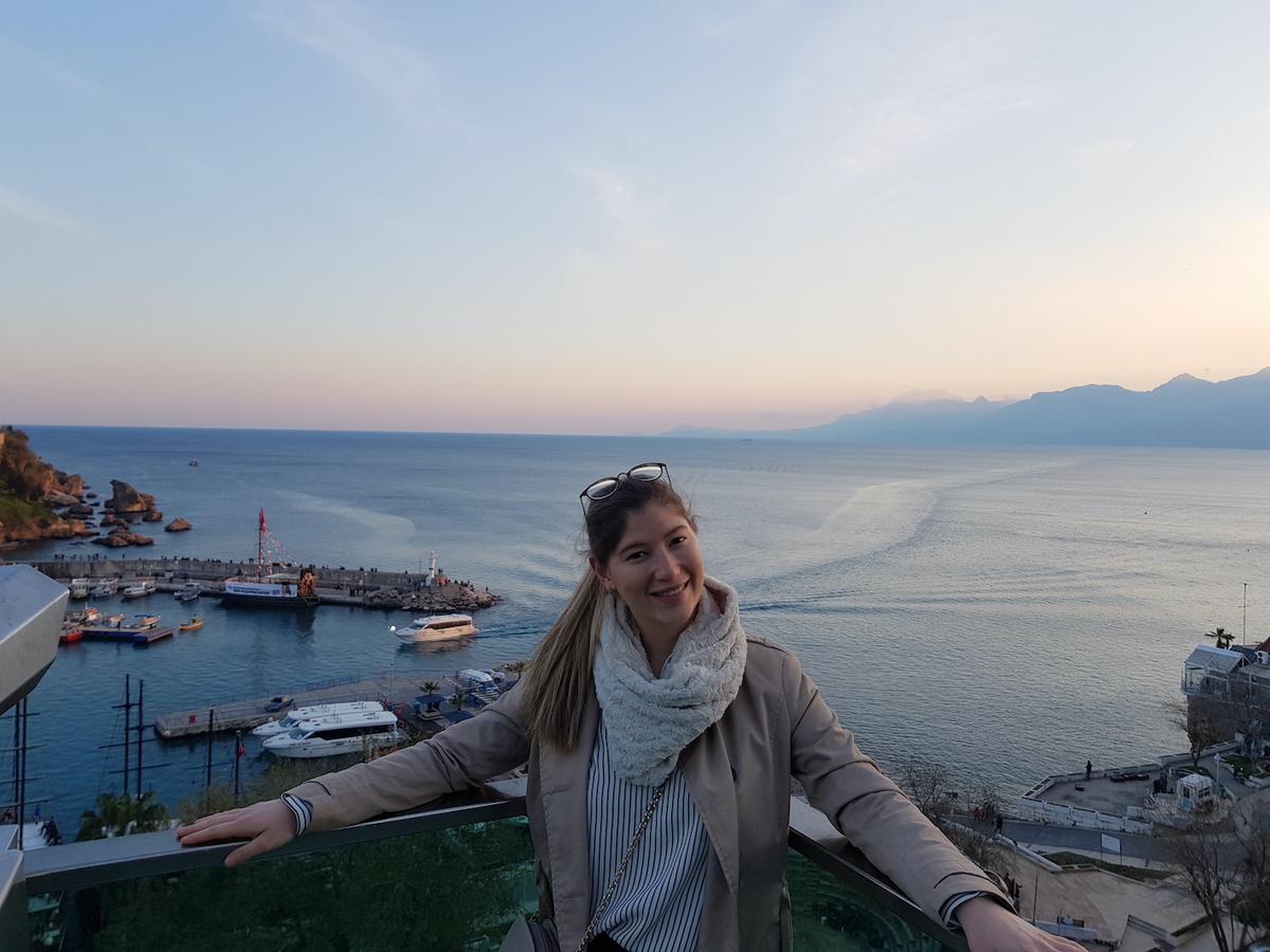 Gülay öztürk Izmir