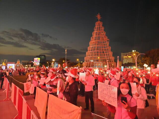 Manisfestation devant Nagaworld crédit Licadho